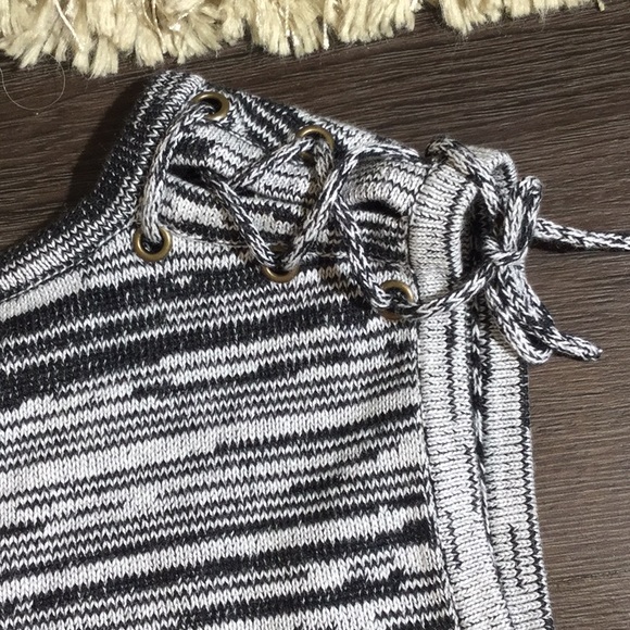 Central Park West sleeveless top - Picture 4 of 5